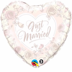 18" Just Married Roses Mylar